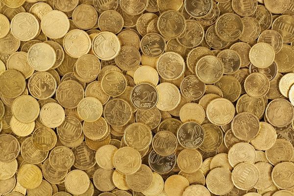 Odsetki, raty, egzekucja - jak prawo reguluje kwestie finansowe?